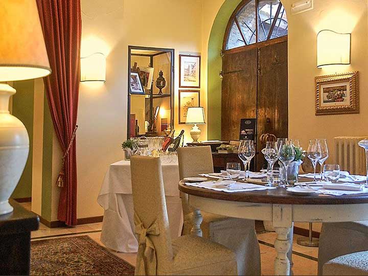 Ristorante a Montone Locada del Capitano. Cucina gourmet Chef Giancarlo Polito