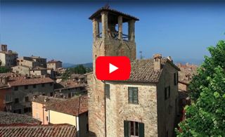 Montone, a medieval lounge in the heart of Umbria