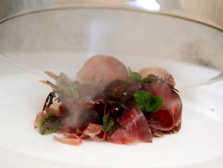  The menu at La Locanda del Capitano Restaurant in Montone. Discover the menu's seasonal dishes